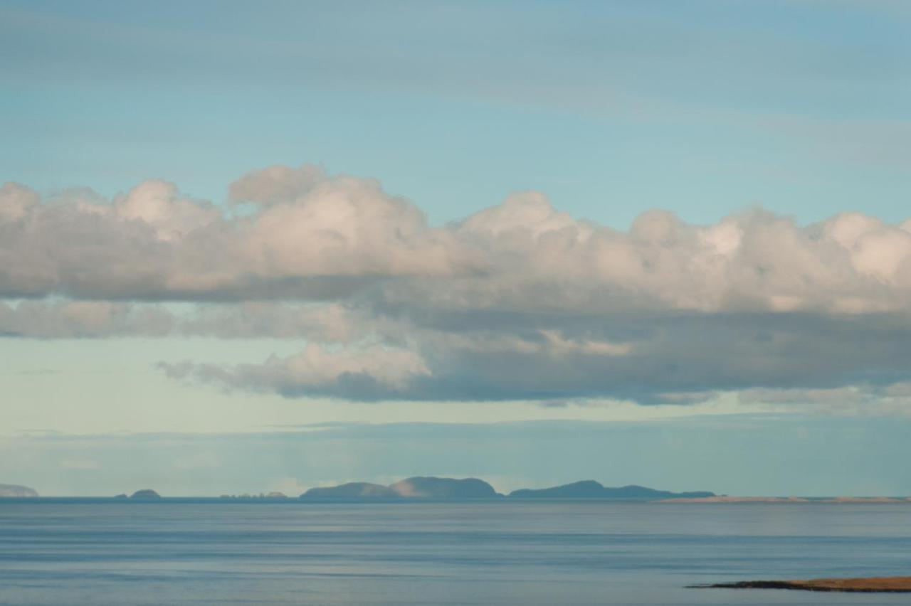 Croft 7 Geary Self Catering Studio With Stunning Sea Views Екстериор снимка